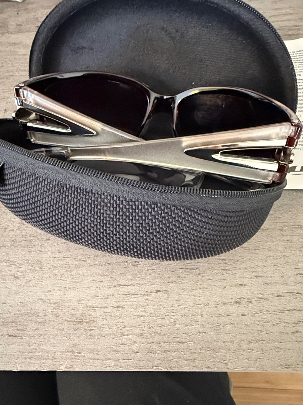 Women's Cat-Eye Sunglasses in Silver-Gray Tifosi - Picture 2 of 3
